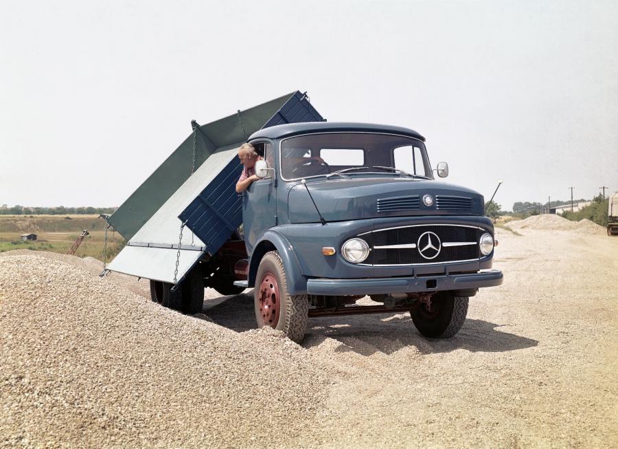  Mercedes-Benz LK 337 Dreiseiten-Kipper 1959 года  (фото 1 из 1)